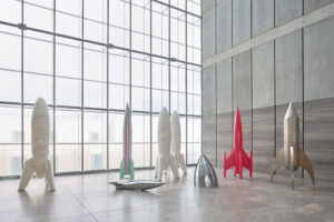 Sylvie Fleury, First Spaceship on Venus, Installationsansicht, 2026, MdbK, © Künstlerin, Courtesy of the artist, Mehdi Chouakri, Berlin, Sprüth Magers und Karma International, Zürich, Foto: PUNCTUM / Alexander Schmidt